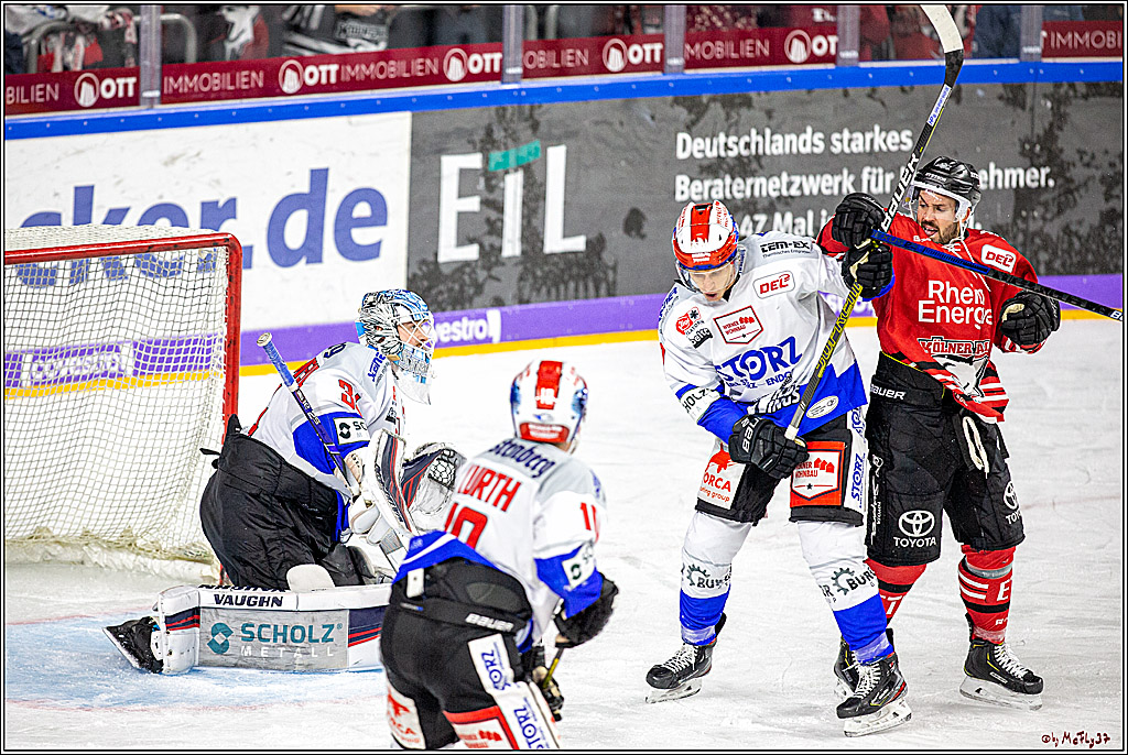 DEL;  Koelner Haie - Schwenninger Wild Wings; Koeln, 20.12.2019